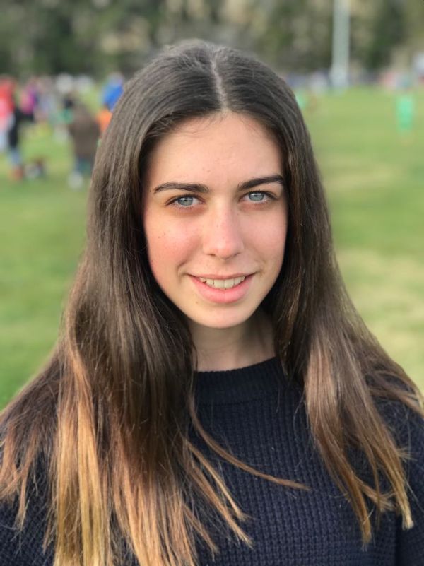  Lilly Meikle